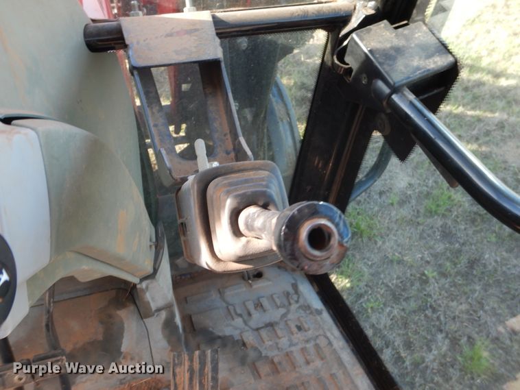 image for item ES9554 2004 Massey-Ferguson 5445 tractor