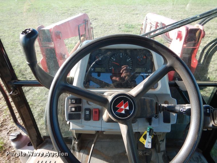 image for item ES9554 2004 Massey-Ferguson 5445 tractor