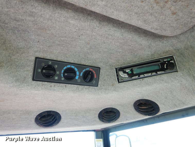 image for item ES9554 2004 Massey-Ferguson 5445 tractor