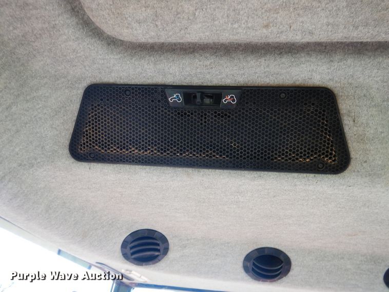 image for item ES9554 2004 Massey-Ferguson 5445 tractor