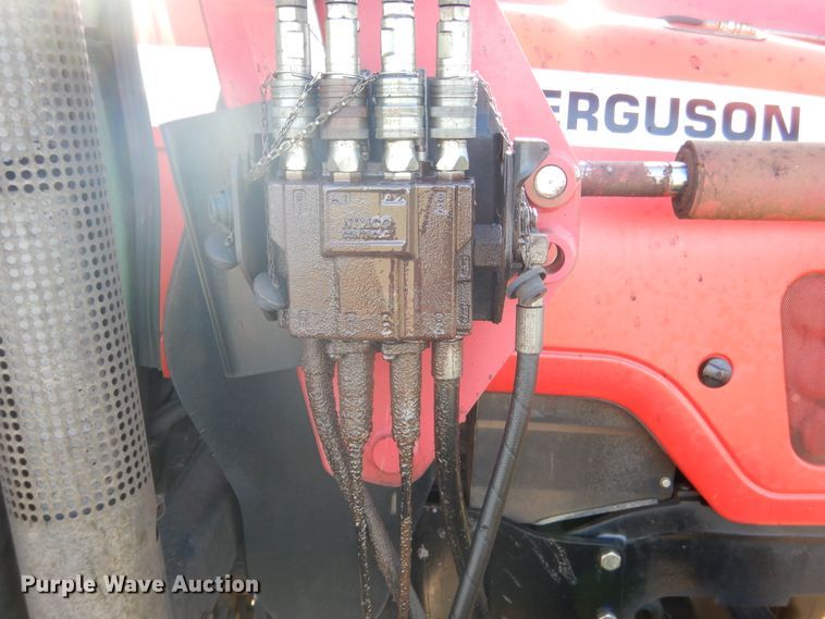 image for item ES9554 2004 Massey-Ferguson 5445 tractor