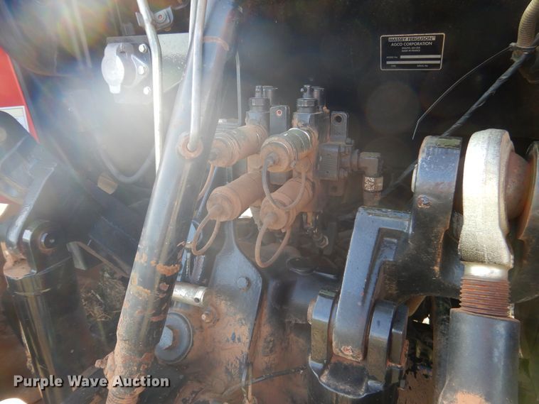 image for item ES9554 2004 Massey-Ferguson 5445 tractor