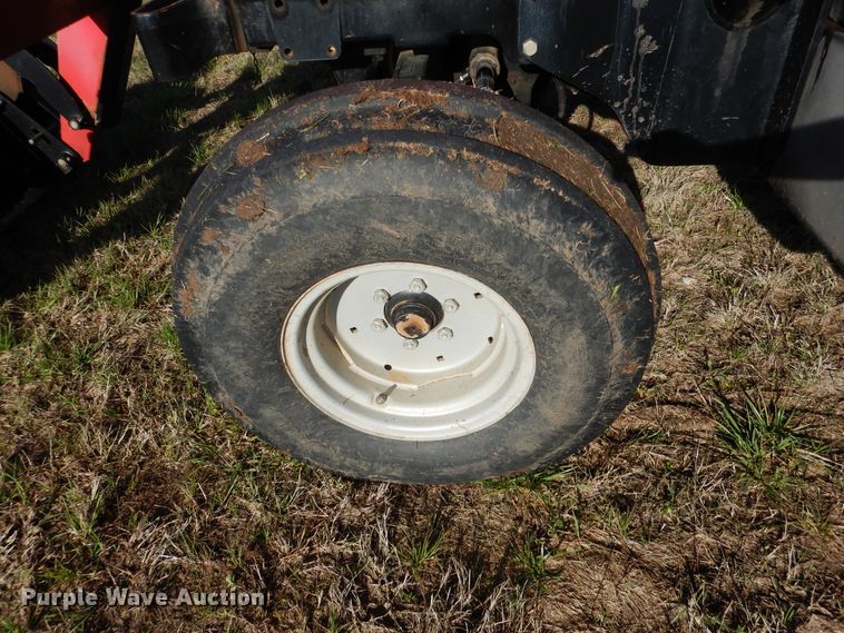 image for item ES9554 2004 Massey-Ferguson 5445 tractor