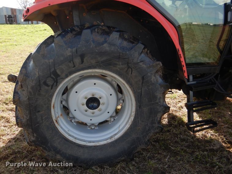 image for item ES9554 2004 Massey-Ferguson 5445 tractor