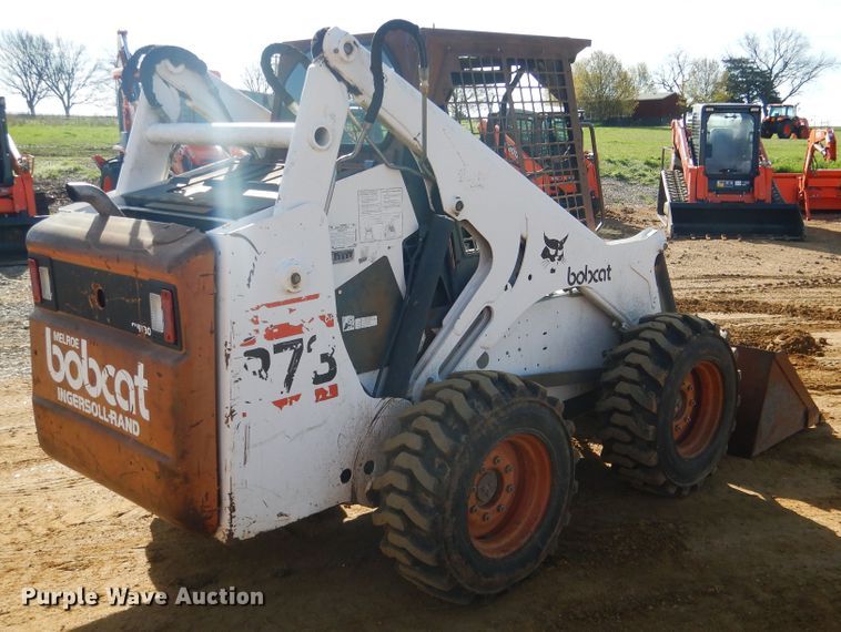image for item ES9555 1999 Bobcat 873  skid steer loader