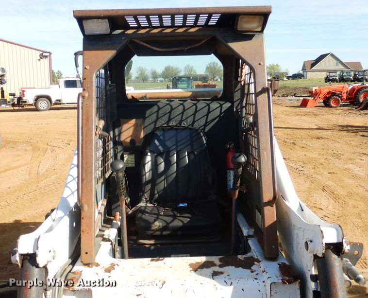 image for item ES9555 1999 Bobcat 873  skid steer loader
