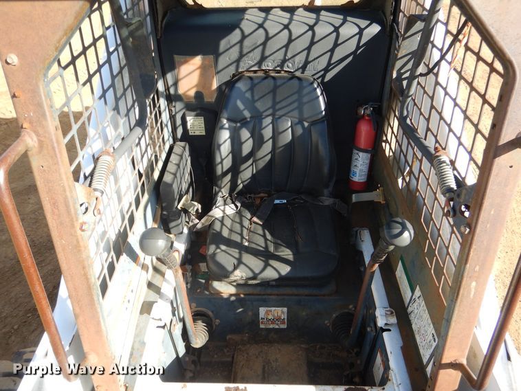image for item ES9555 1999 Bobcat 873  skid steer loader