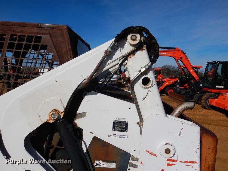 image for item ES9555 1999 Bobcat 873  skid steer loader