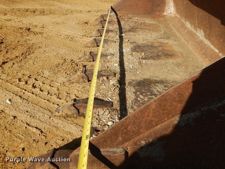 image for item ES9555 1999 Bobcat 873  skid steer loader