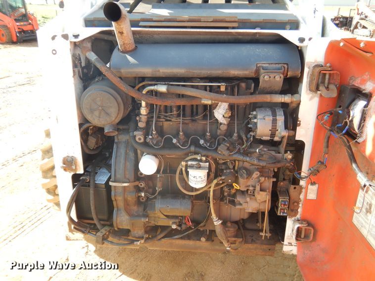 image for item ES9555 1999 Bobcat 873  skid steer loader