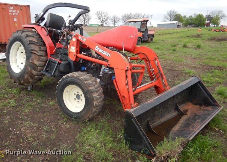 image for item ES9558 2007 Branson 4720i MFWD tractor