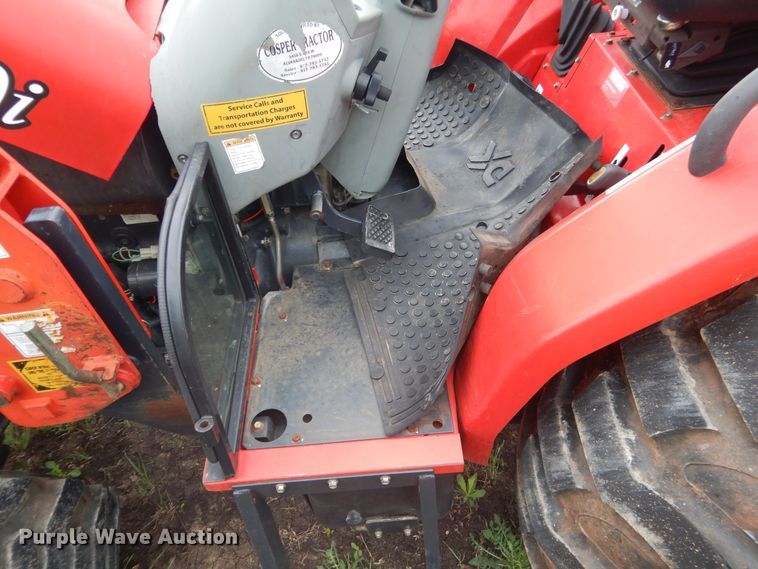 image for item ES9558 2007 Branson 4720i MFWD tractor