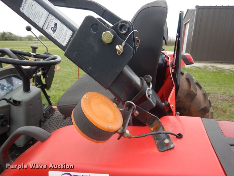 image for item ES9558 2007 Branson 4720i MFWD tractor