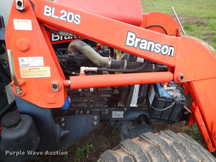 image for item ES9558 2007 Branson 4720i MFWD tractor