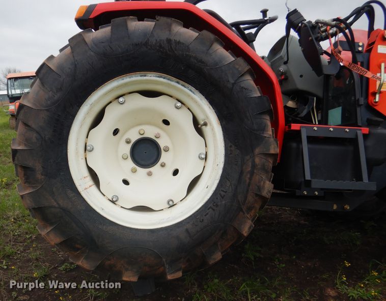 image for item ES9558 2007 Branson 4720i MFWD tractor