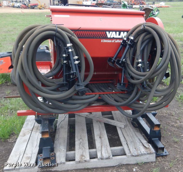 image for item ES9559 Valmar 1655 granular applicator