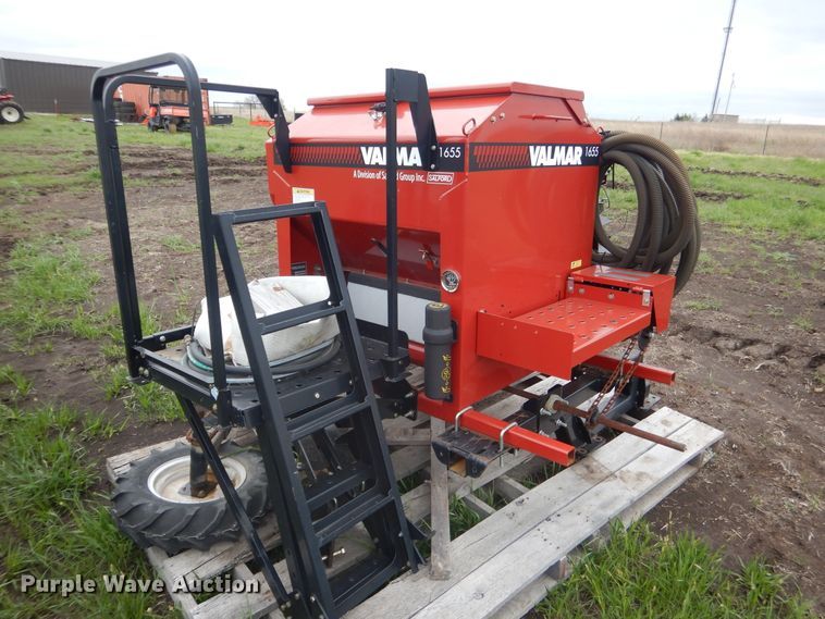 image for item ES9559 Valmar 1655 granular applicator