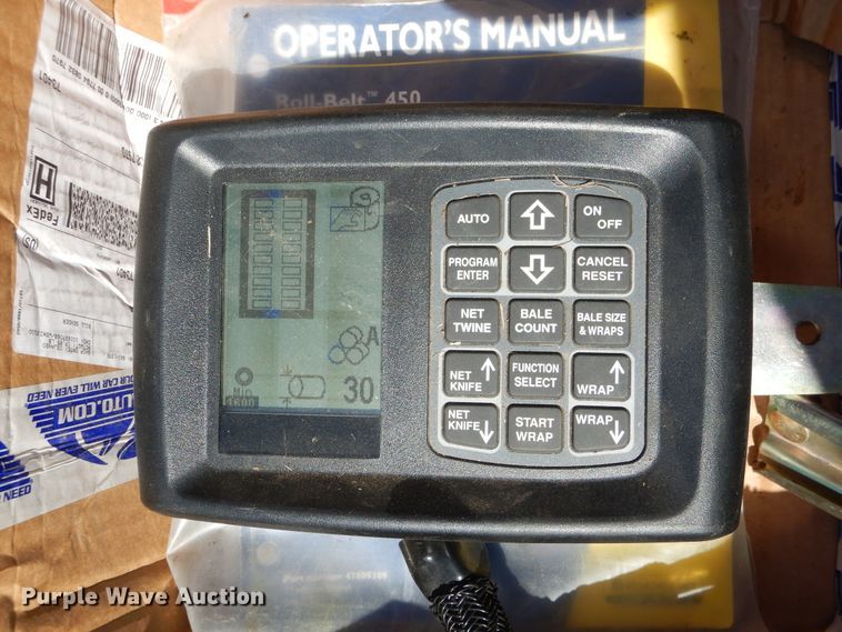 image for item ES9573 2000 Hesston 555 round baler