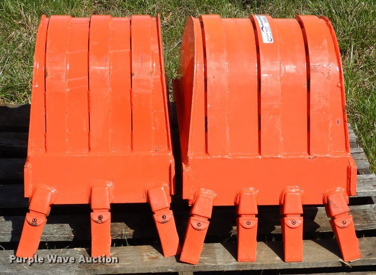 image for item ES9584 (2) Kubota backhoe buckets