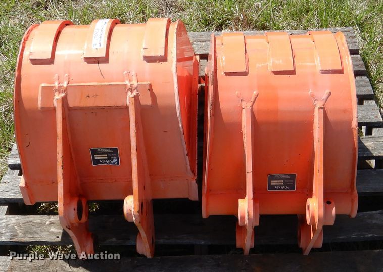 image for item ES9584 (2) Kubota backhoe buckets