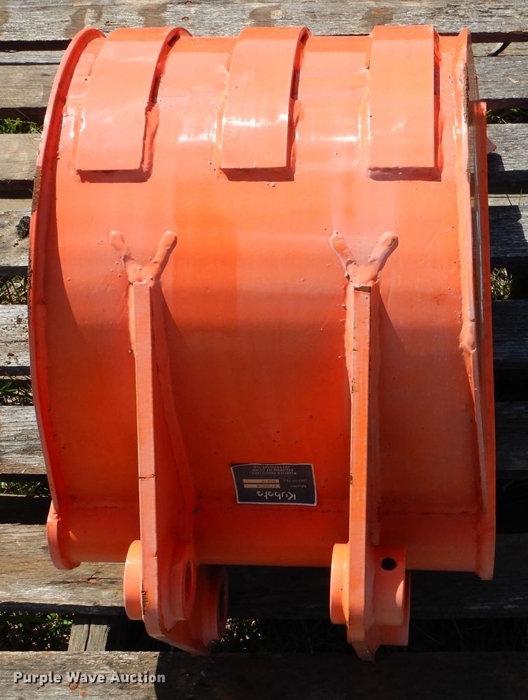 image for item ES9584 (2) Kubota backhoe buckets