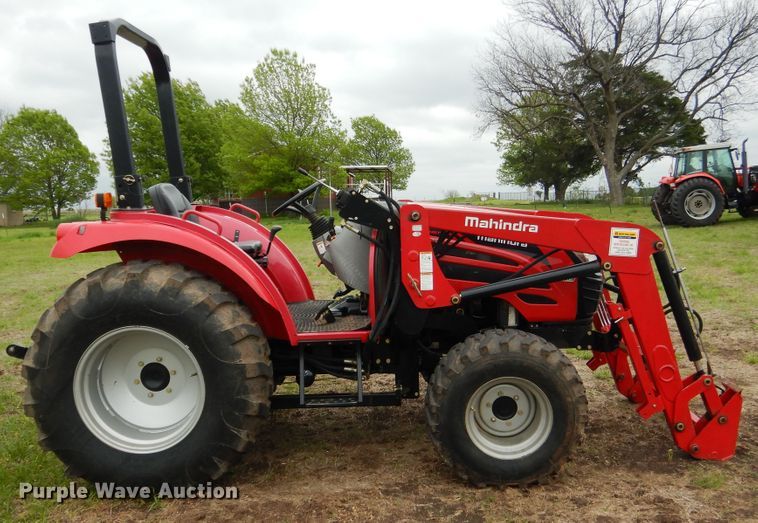image for item ES9588 2014 Mahindra 2555 MFWD tractor