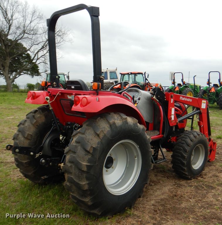 image for item ES9588 2014 Mahindra 2555 MFWD tractor