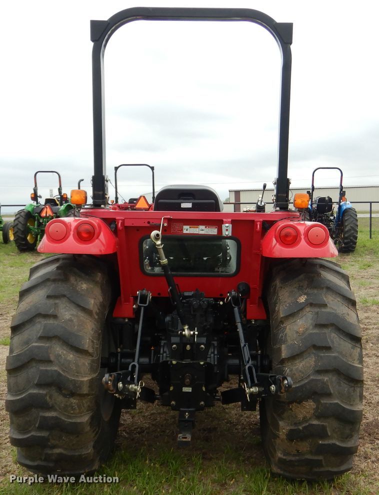 image for item ES9588 2014 Mahindra 2555 MFWD tractor