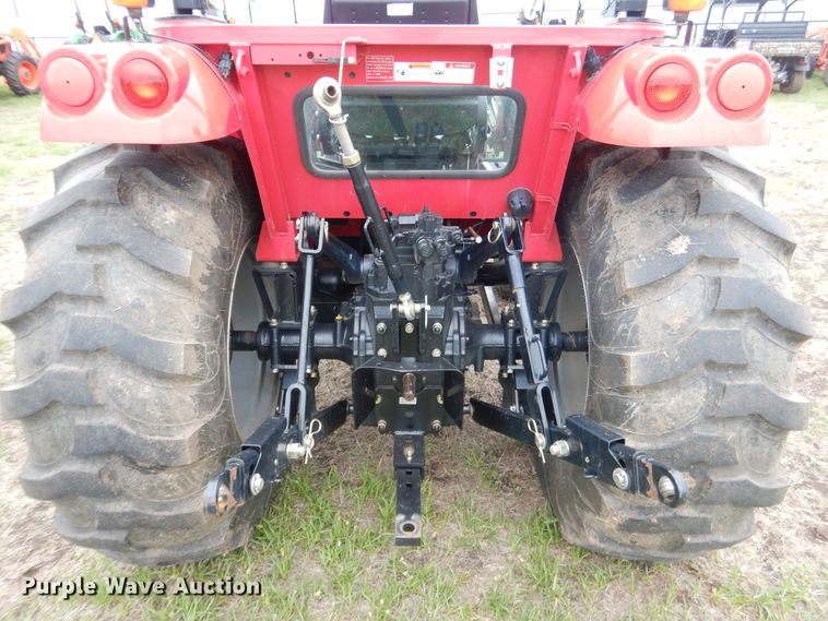 image for item ES9588 2014 Mahindra 2555 MFWD tractor