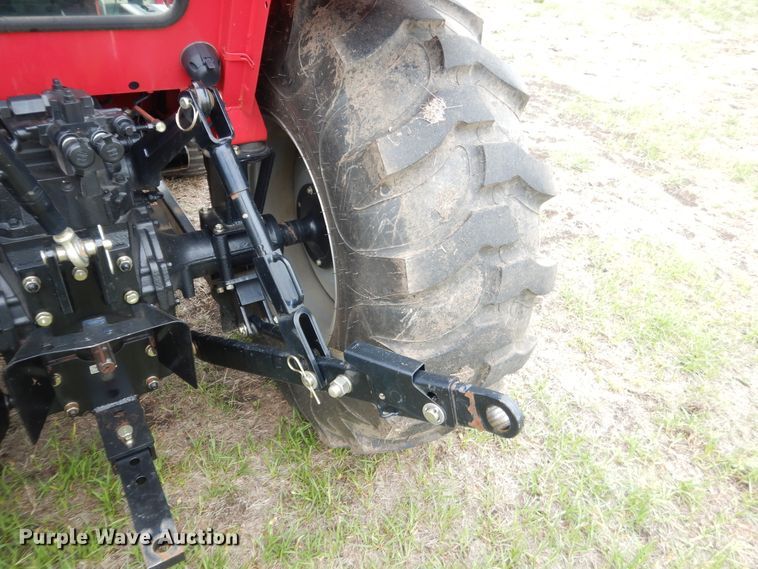 image for item ES9588 2014 Mahindra 2555 MFWD tractor