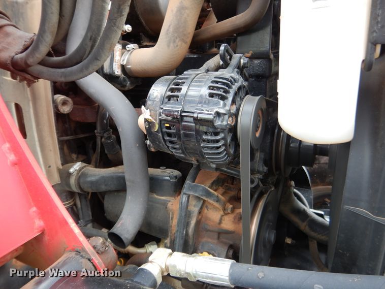 image for item ES9588 2014 Mahindra 2555 MFWD tractor