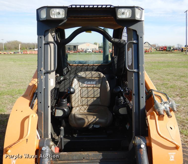 image for item ES9590 2016 Case SV280  skid steer loader