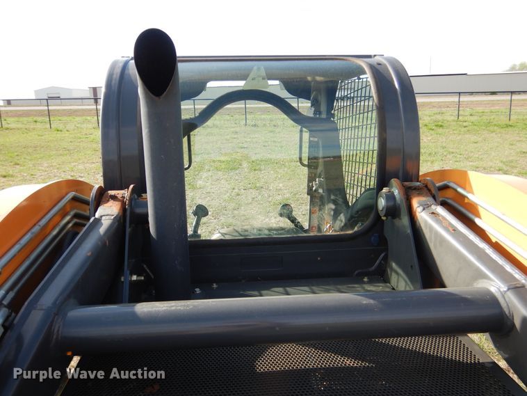 image for item ES9590 2016 Case SV280  skid steer loader