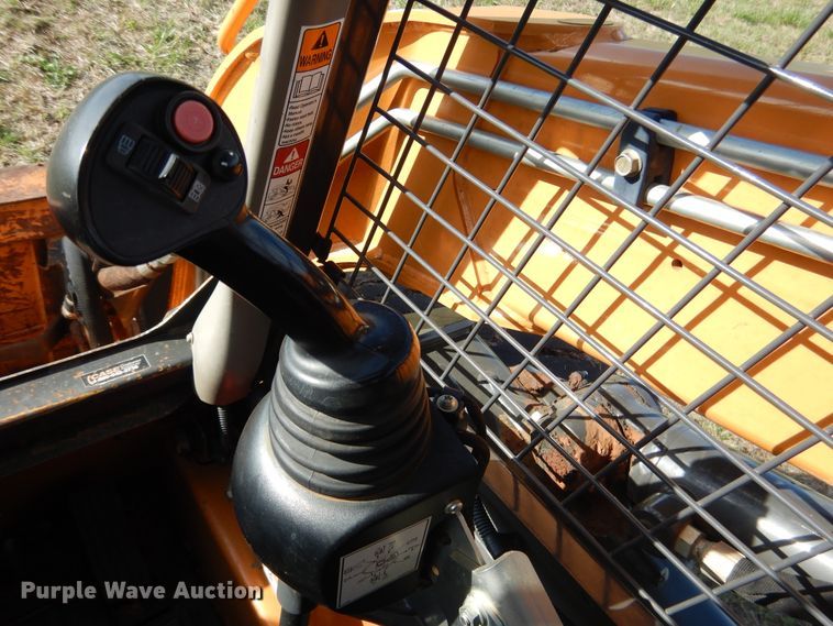 image for item ES9590 2016 Case SV280  skid steer loader