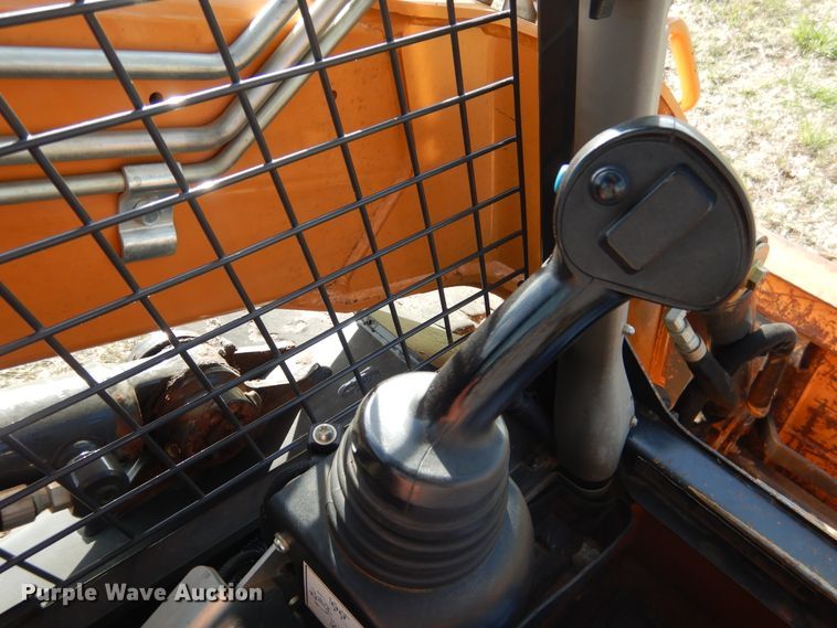 image for item ES9590 2016 Case SV280  skid steer loader