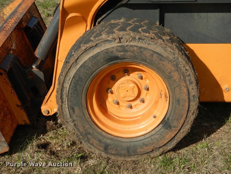 image for item ES9590 2016 Case SV280  skid steer loader