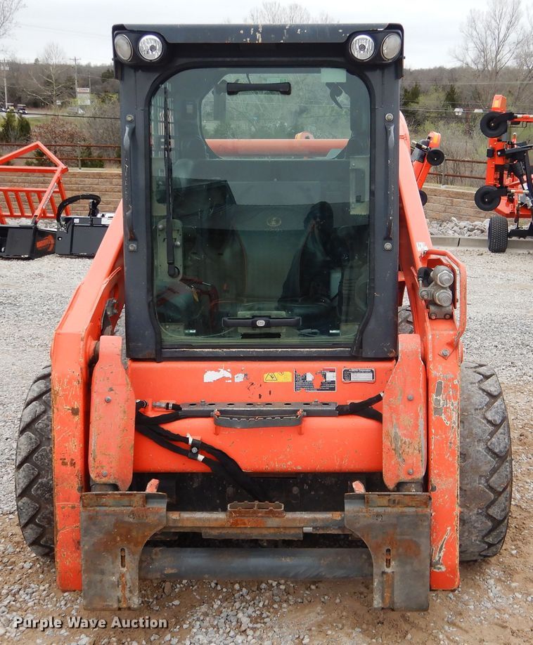 image for item ES9595 2016 Kubota SSV75  skid steer loader