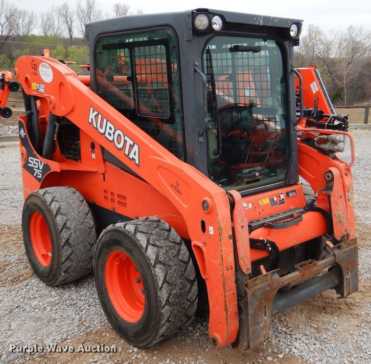 image for item ES9595 2016 Kubota SSV75  skid steer loader