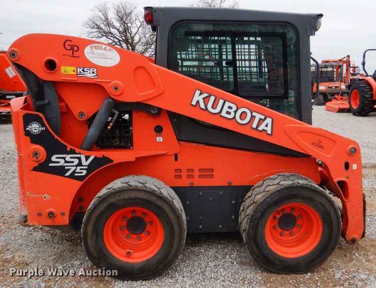 image for item ES9595 2016 Kubota SSV75  skid steer loader