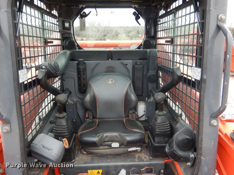 image for item ES9595 2016 Kubota SSV75  skid steer loader