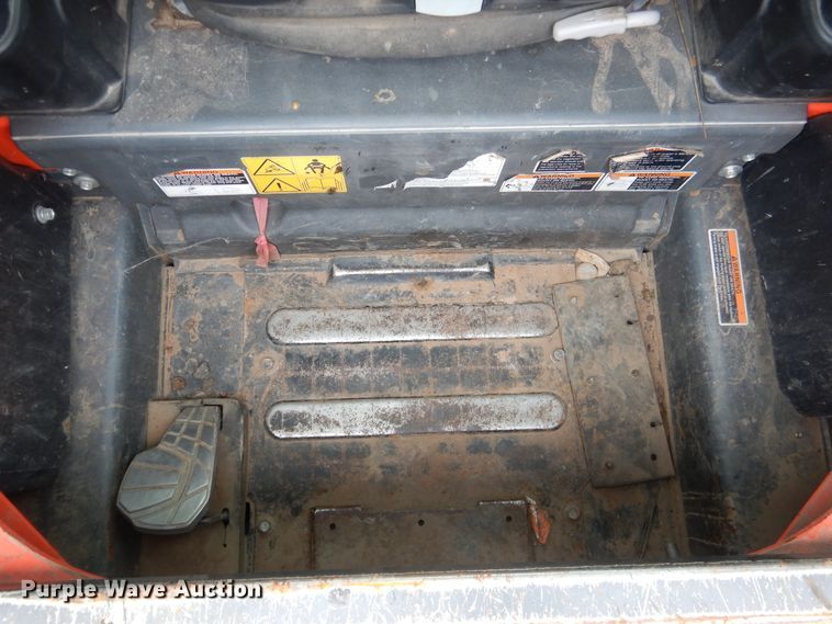 image for item ES9595 2016 Kubota SSV75  skid steer loader