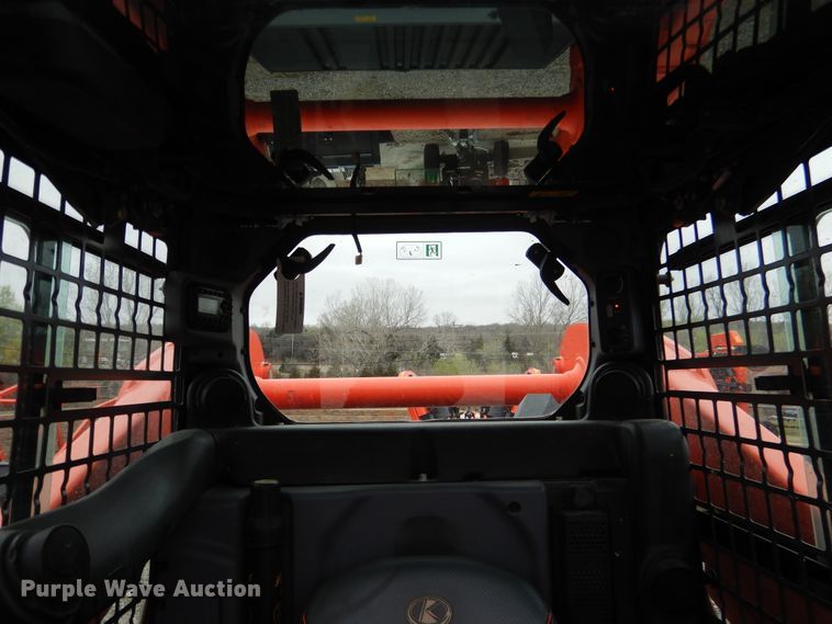 image for item ES9595 2016 Kubota SSV75  skid steer loader