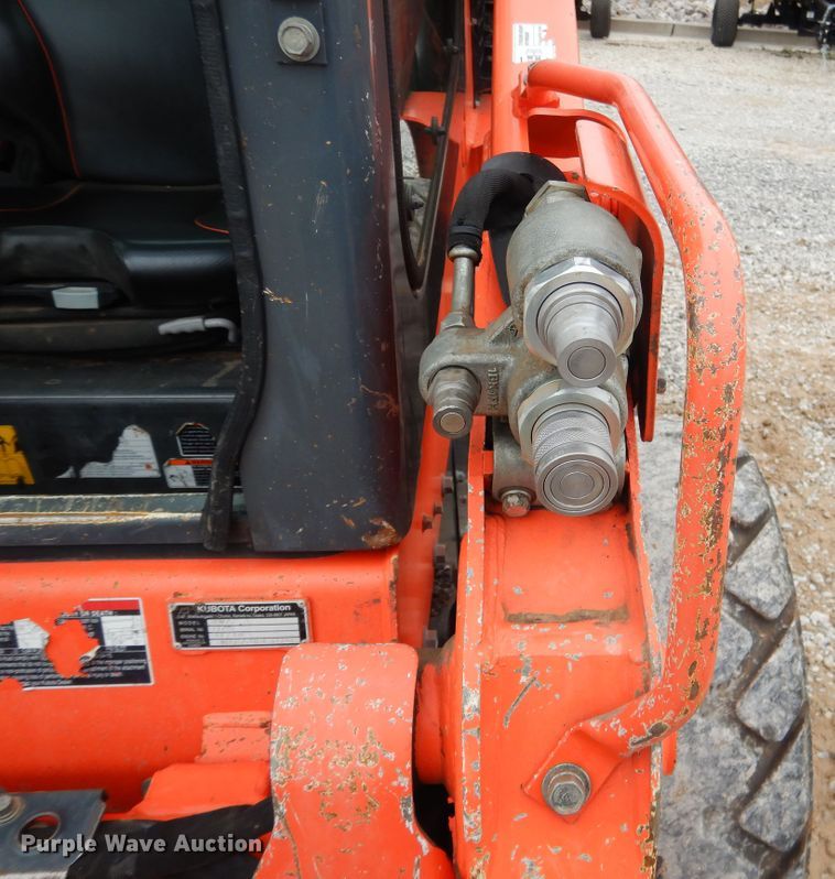 image for item ES9595 2016 Kubota SSV75  skid steer loader