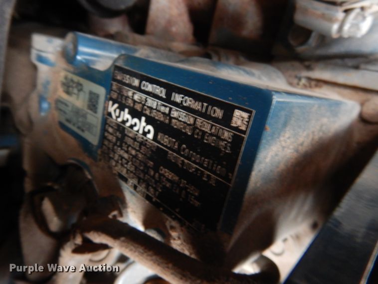 image for item ES9595 2016 Kubota SSV75  skid steer loader