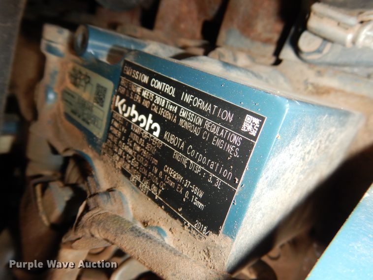 image for item ES9595 2016 Kubota SSV75  skid steer loader