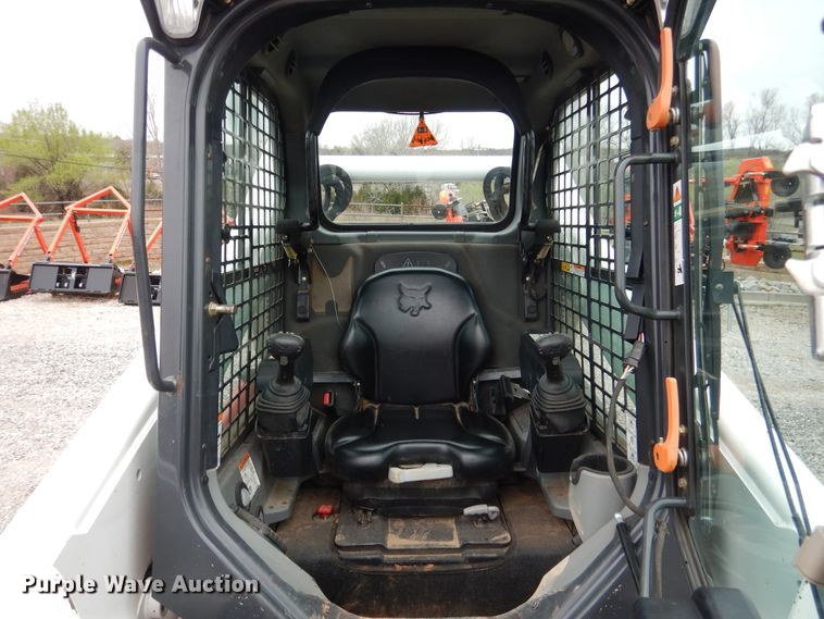 image for item ES9596 2016 Bobcat S650  skid steer loader