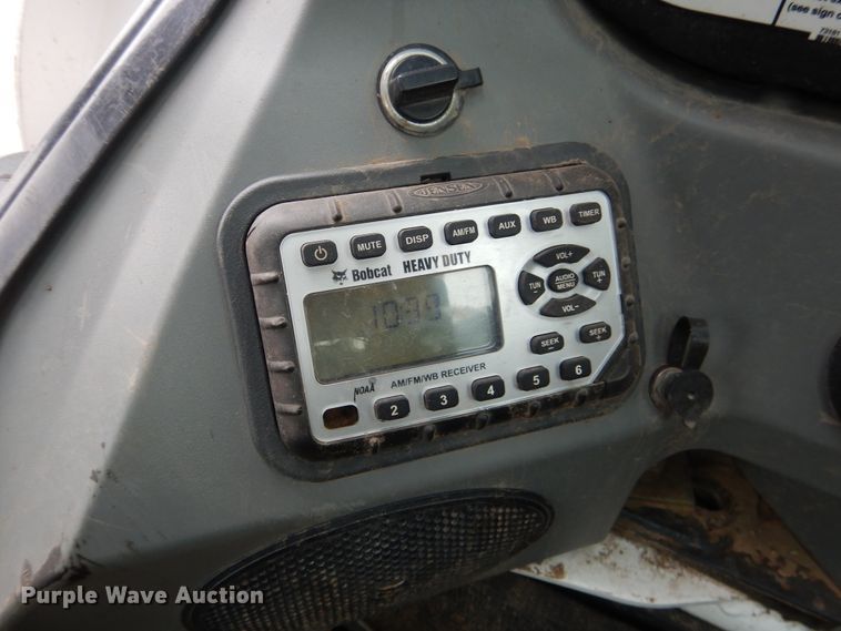 image for item ES9596 2016 Bobcat S650  skid steer loader