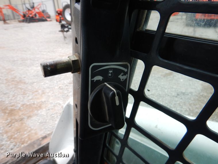 image for item ES9596 2016 Bobcat S650  skid steer loader