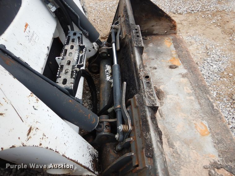 image for item ES9596 2016 Bobcat S650  skid steer loader