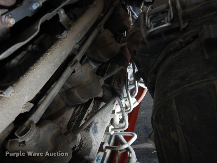 image for item ES9596 2016 Bobcat S650  skid steer loader